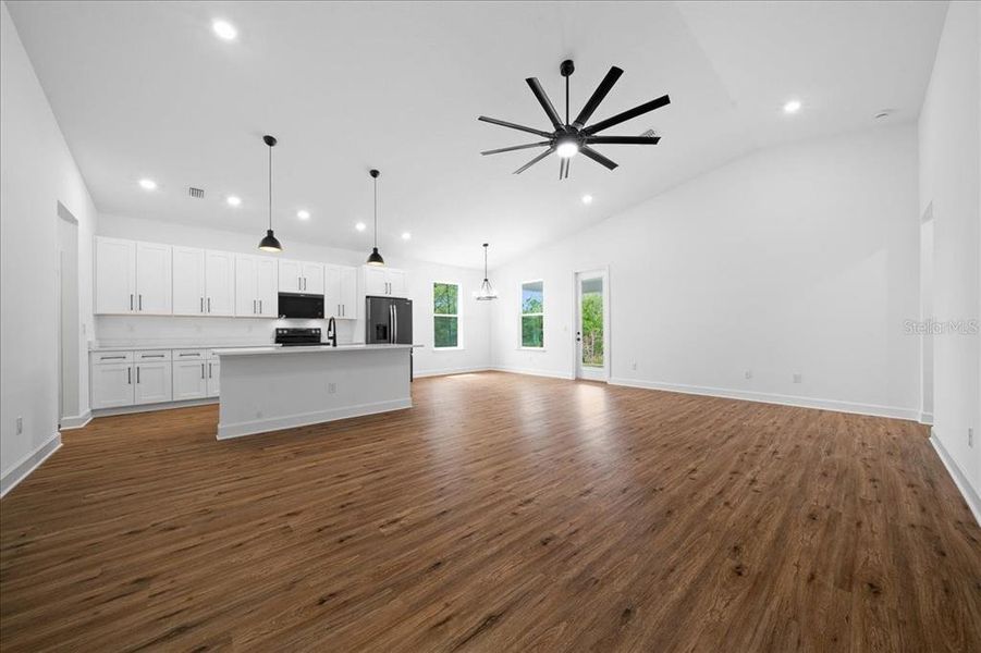 Spacious, unfurnished interior of a new home in , Weeki Wachee (Image 38). Spacious, unfurnished interior of a new home in , Weeki Wachee (Image 38).