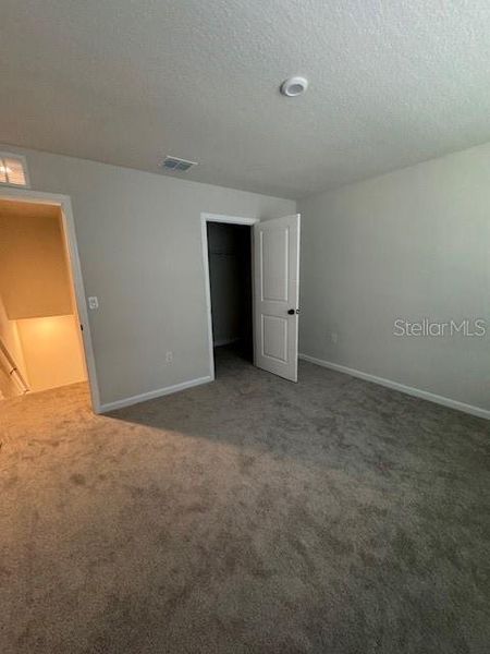 Spacious, unfurnished interior of a new home in , Lady Lake (Image 18).