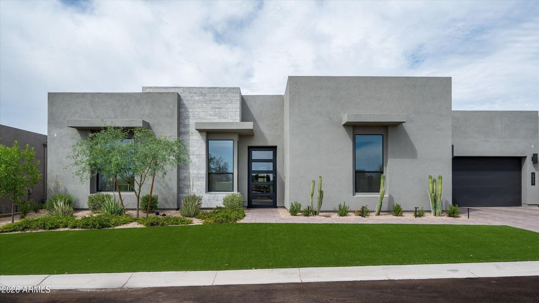 01-5724EMouraDr-1 01-5724EMouraDr-1