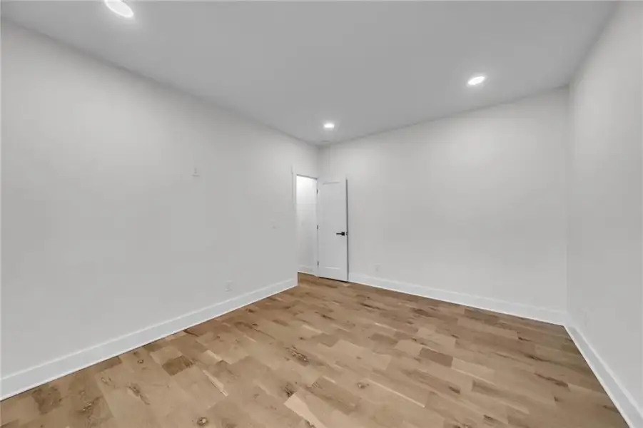 Spacious, unfurnished interior of a new home in , College Park (Image 44).