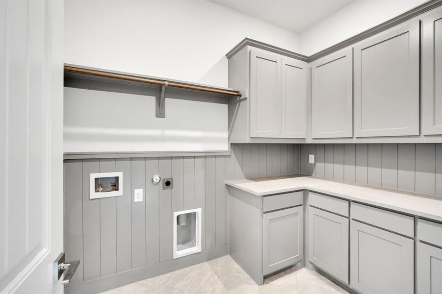 Furnished interior view inside a new home in , Midlothian (Image 9).