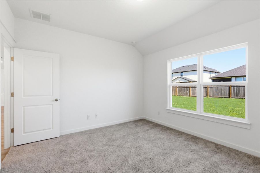 Spacious, unfurnished interior of a new home in Calumet, Jarrell (Image 24).