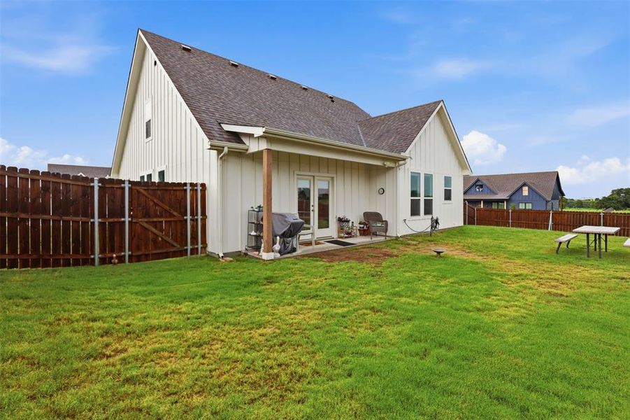 Exterior details and patio area of a home in , Tolar (Image 26).