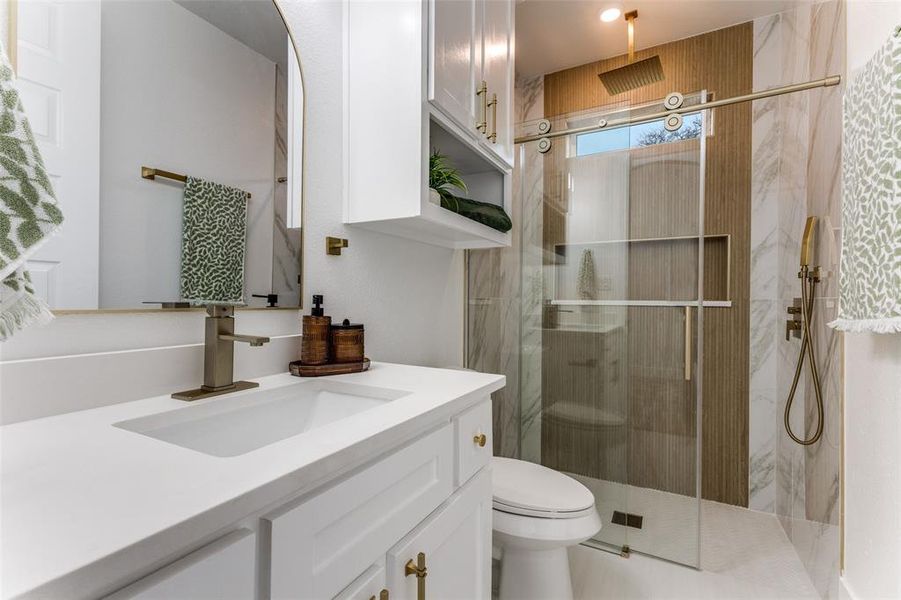 Furnished interior view inside a new home in , Lake Worth (Image 24).