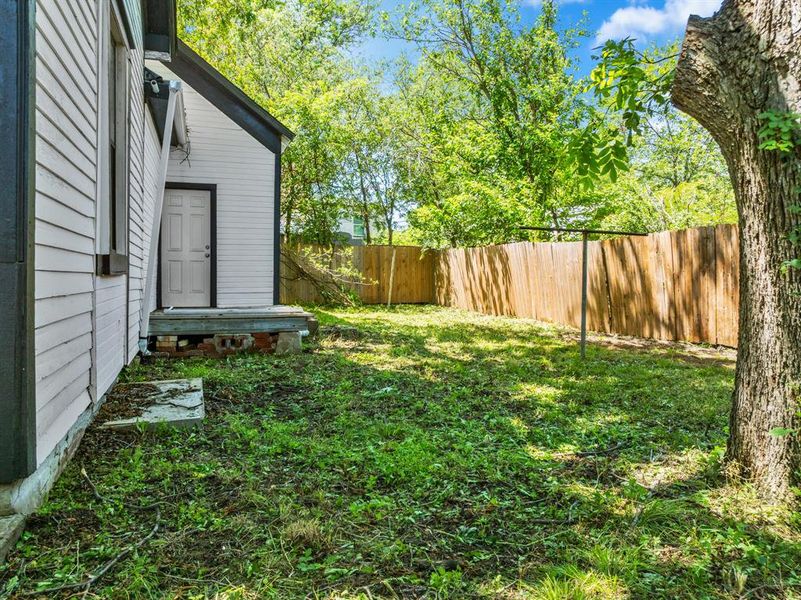 Exterior details and patio area of a home in , Hillsboro (Image 16). Exterior details and patio area of a home in , Hillsboro (Image 16).