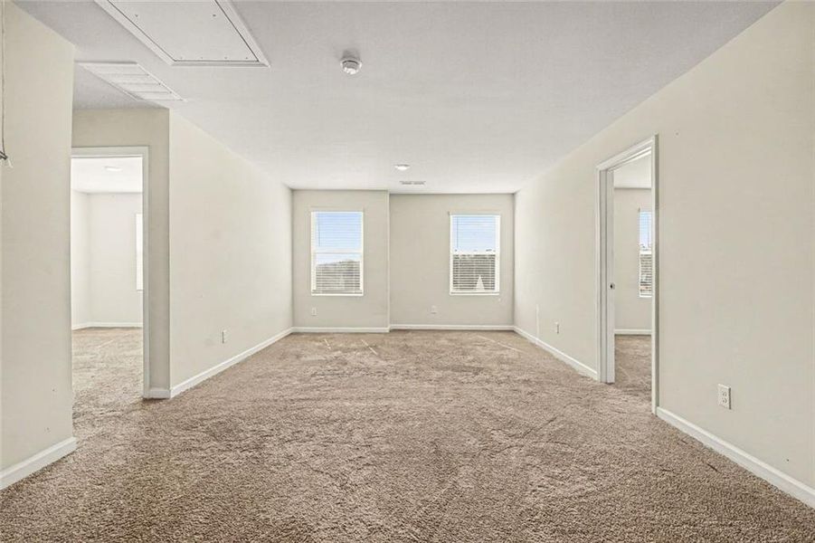 Spacious, unfurnished interior of a new home in , Covington (Image 24).