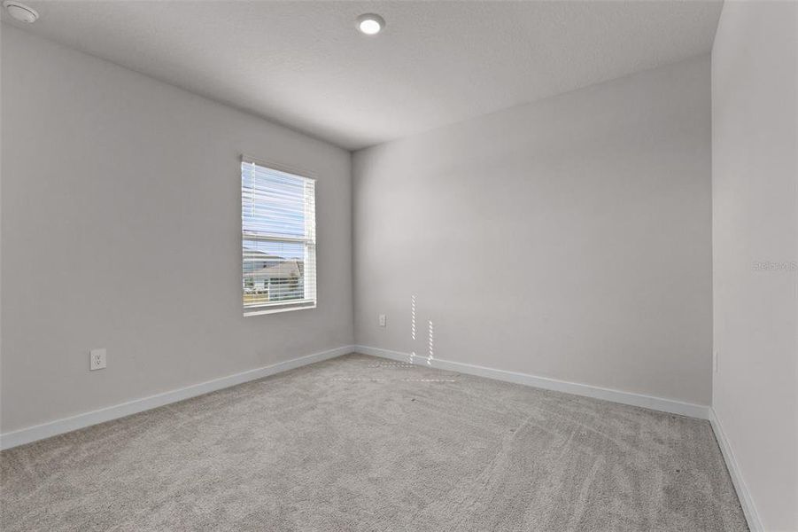 Spacious, unfurnished interior of a new home in , Bradenton (Image 48).