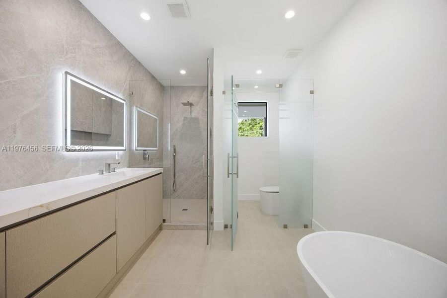 Furnished interior view inside a new home in , Fort Lauderdale (Image 13).