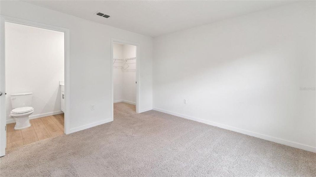 Spacious, unfurnished interior of a new home in Gardenside at Ormond Station, Ormond Beach (Image 12). Spacious, unfurnished interior of a new home in Gardenside at Ormond Station, Ormond Beach (Image 12).