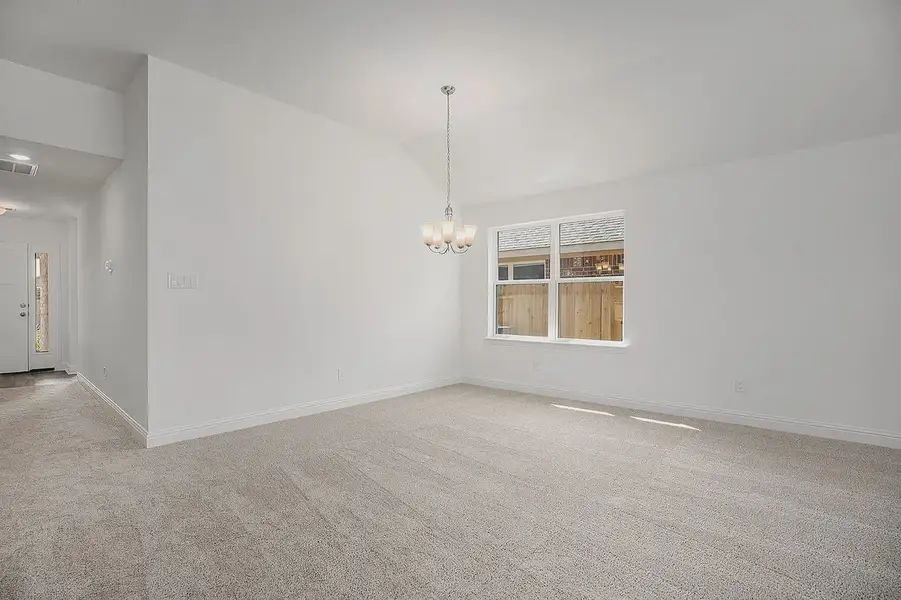 Spacious, unfurnished interior of a new home in Kiber Reserve, Angleton (Image 11).