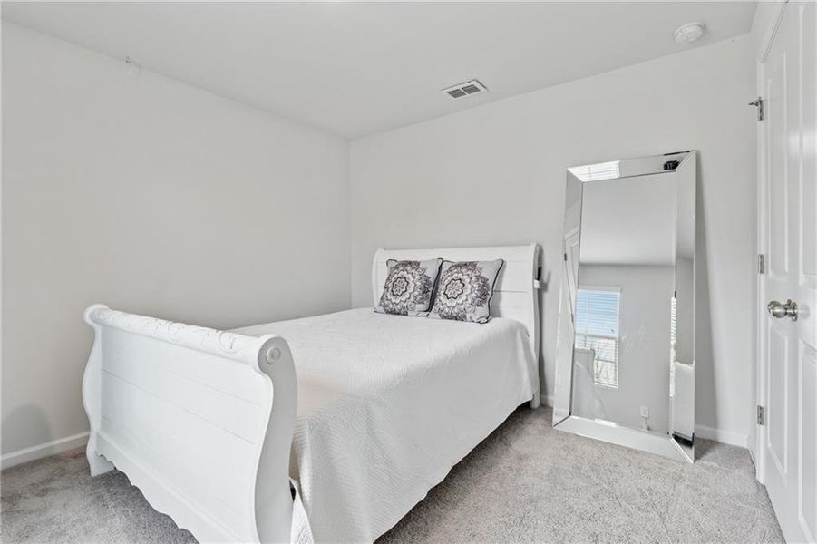 Furnished interior view inside a new home in Summit Pointe, Dallas (Image 14). Furnished interior view inside a new home in Summit Pointe, Dallas (Image 14).