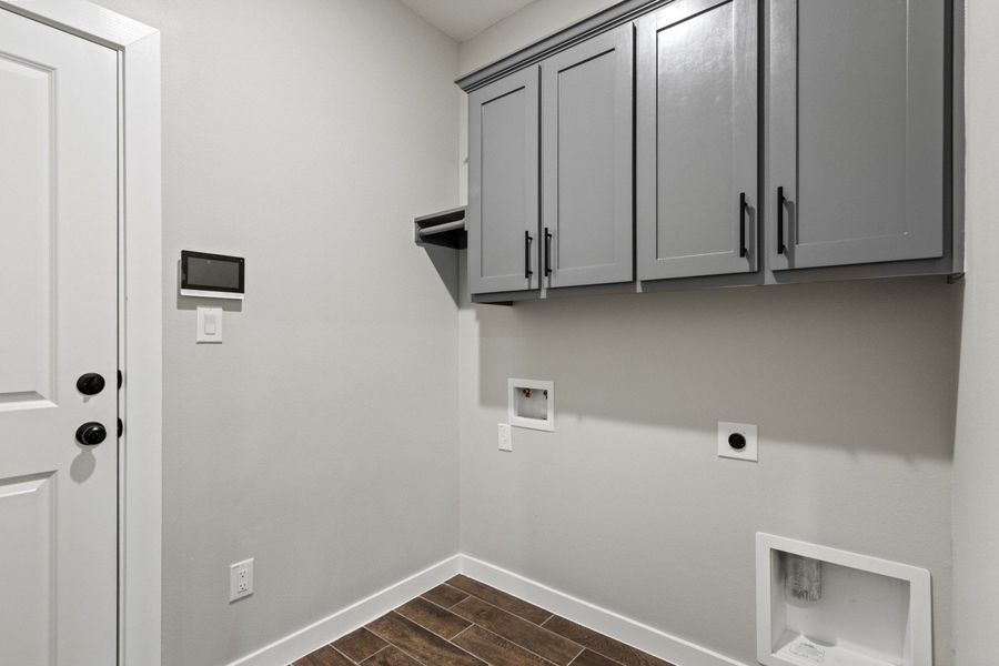 Image 15 representing the Valencia by Hakes Brothers in The Heights at Riverbend II, Brownsville, TX.