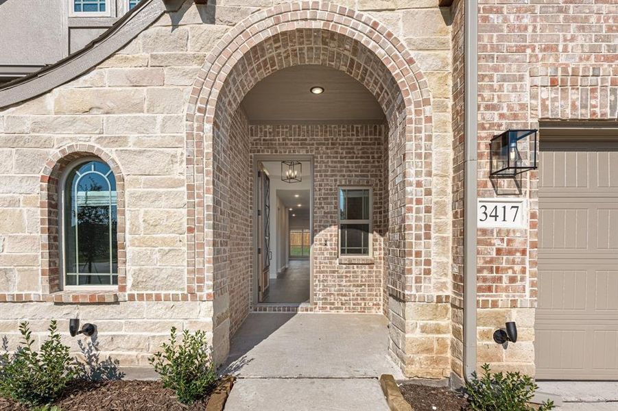 Exterior details and patio area of a home in Liberty, Melissa (Image 4).