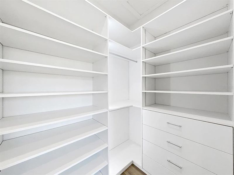 Spacious, unfurnished interior of a new home in Southern Hills Plantation, Brooksville (Image 20).