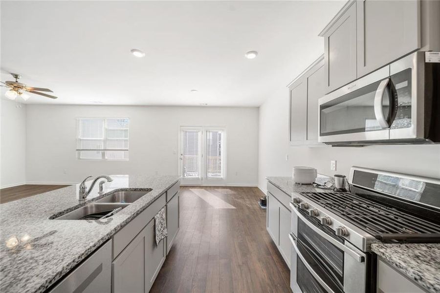 Furnished interior view inside a new home in Brooks Village, Dacula (Image 8).