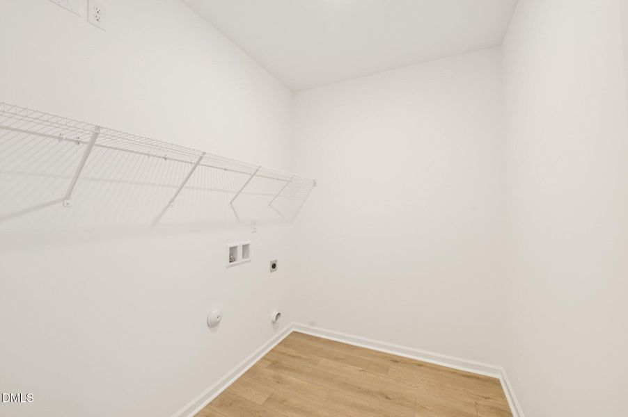 18-web-or-mls-Quarry Rd-0306-018