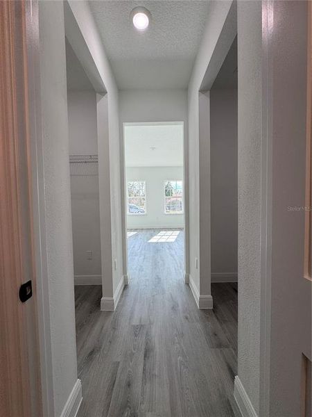 Spacious, unfurnished interior of a new home in , Ocala (Image 17).