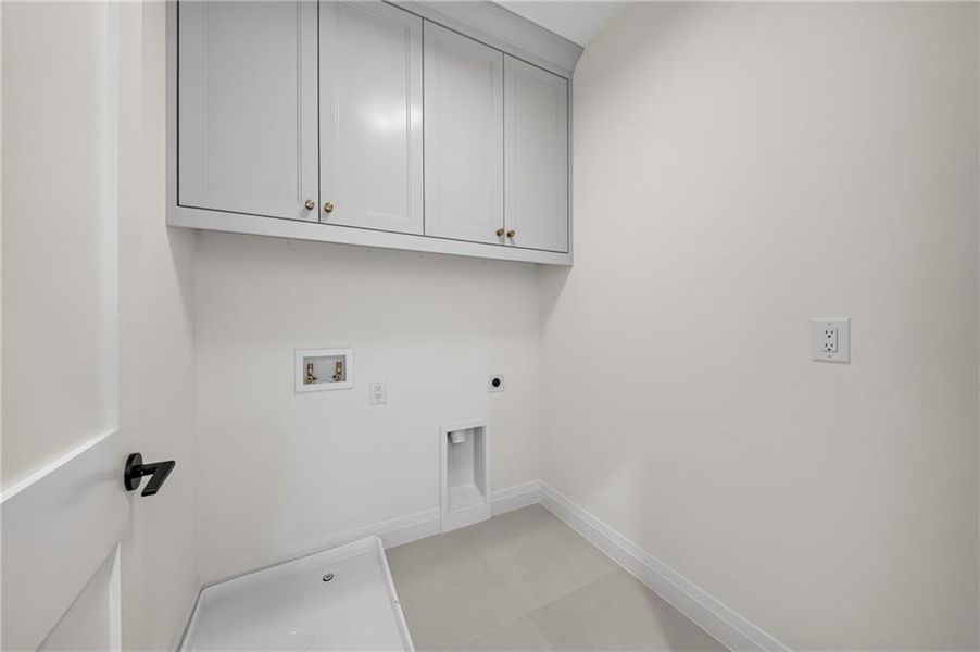 Spacious, unfurnished interior of a new home in , Lawrenceville (Image 22).