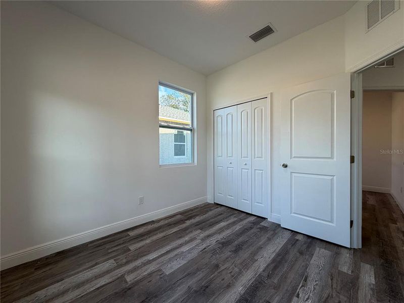 Spacious, unfurnished interior of a new home in , Daytona Beach (Image 15).