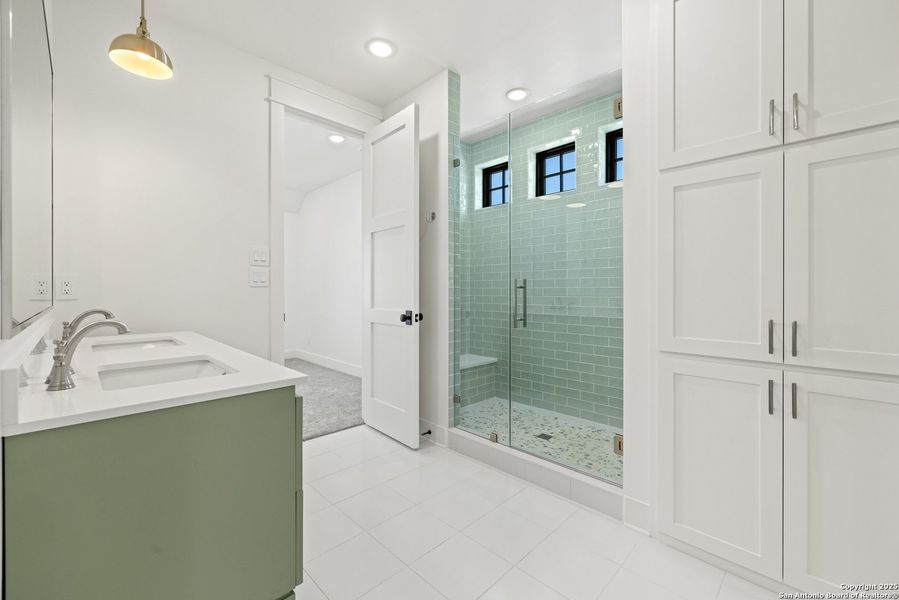 Furnished interior view inside a new home in , Fredericksburg (Image 33). Furnished interior view inside a new home in , Fredericksburg (Image 33).