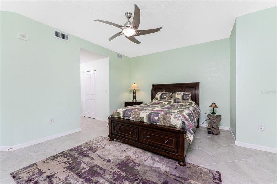 Furnished interior view inside a new home in Heritage Landing: Veranda Condominiums, Punta Gorda (Image 3).