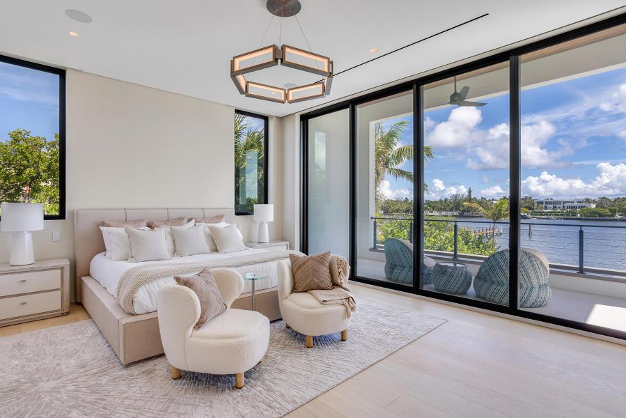 Image 70 of a home in .