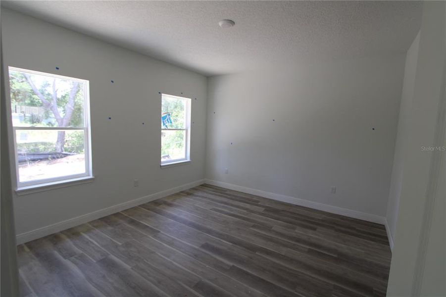 Spacious, unfurnished interior of a new home in , Citrus Springs (Image 23).