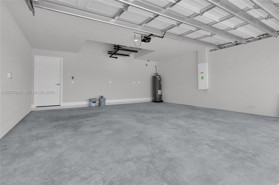 Spacious, unfurnished interior of a new home in , Lehigh Acres (Image 44). Spacious, unfurnished interior of a new home in , Lehigh Acres (Image 44).