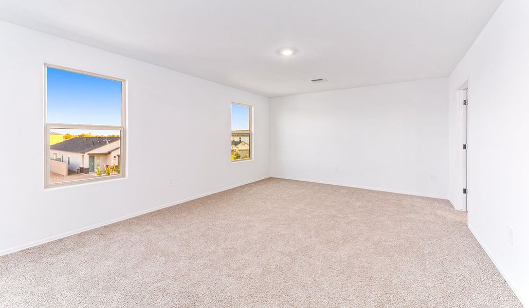 Spacious, unfurnished interior of a new home in Blackhawk, Tucson (Image 30).