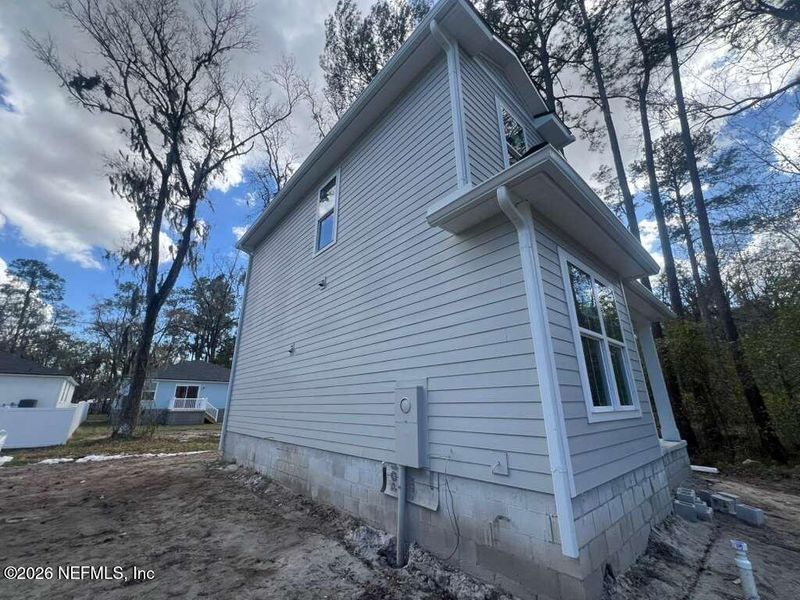 Exterior details and patio area of a home in , Jacksonville (Image 6).