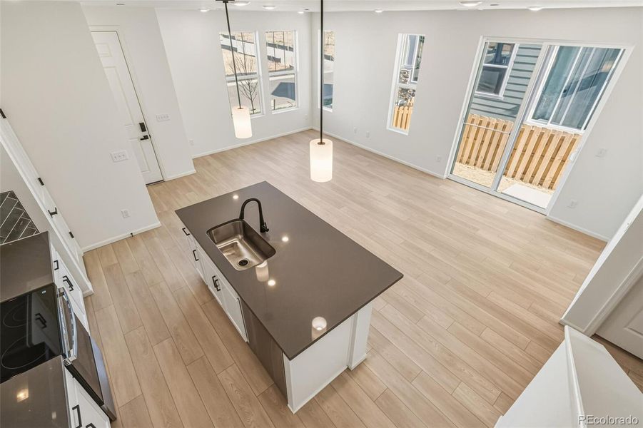 Furnished interior view inside a new home in Turnberry, Commerce City (Image 10).
