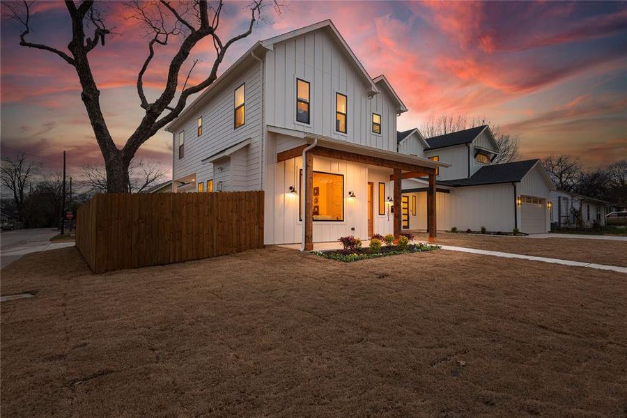 Exterior details and patio area of a home in , McKinney (Image 27).