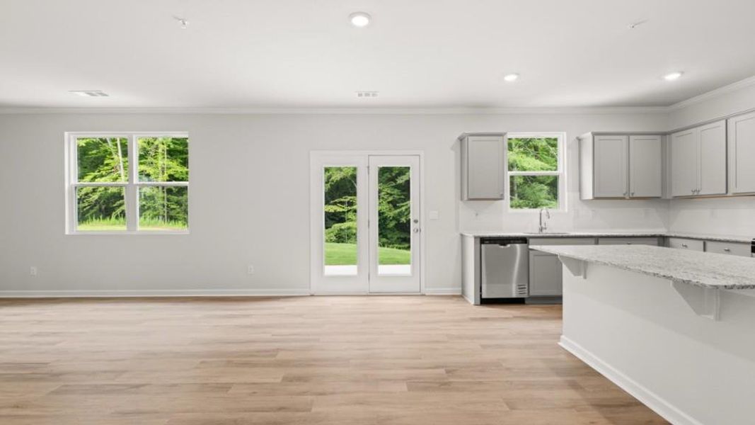 Spacious, unfurnished interior of a new home in Creekview, Atlanta (Image 29).