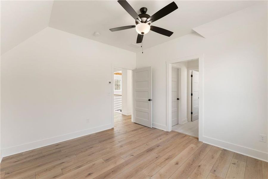 Spacious, unfurnished interior of a new home in , Gainesville (Image 46).