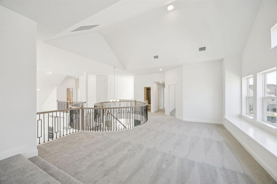 Spacious, unfurnished interior of a new home in Breezy Hill, Rockwall (Image 16). Spacious, unfurnished interior of a new home in Breezy Hill, Rockwall (Image 16).
