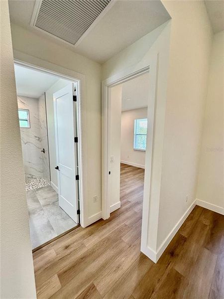 Spacious, unfurnished interior of a new home in , Rotonda West (Image 13).