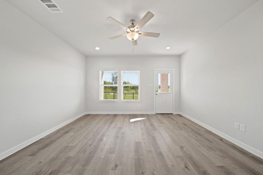 Spacious, unfurnished interior of a new home in River Ranch Trails, Dayton (Image 21). Spacious, unfurnished interior of a new home in River Ranch Trails, Dayton (Image 21).