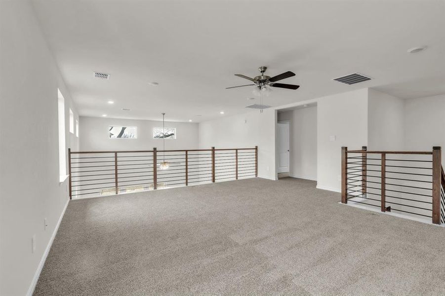 Spacious, unfurnished interior of a new home in The Landing at Hidden Lakes, McKinney (Image 25).