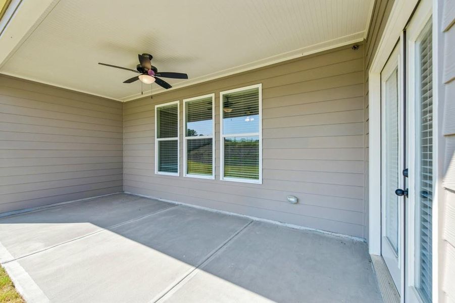 Exterior details and patio area of a home in Magnolia Ridge, Monroe (Image 23).
