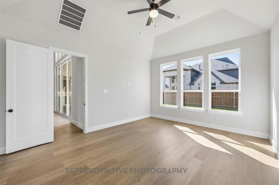 Spacious, unfurnished interior of a new home in Star Trail: 65ft. lots, Prosper (Image 21). Spacious, unfurnished interior of a new home in Star Trail: 65ft. lots, Prosper (Image 21).