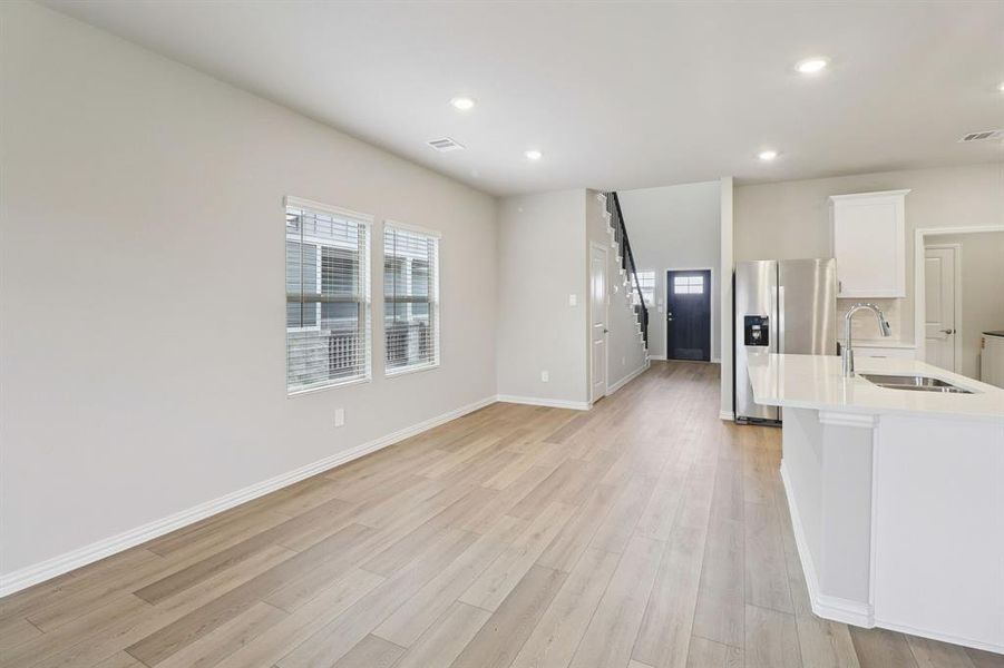 Spacious, unfurnished interior of a new home in Lakehaven - Spring Series, Farmersville (Image 17).