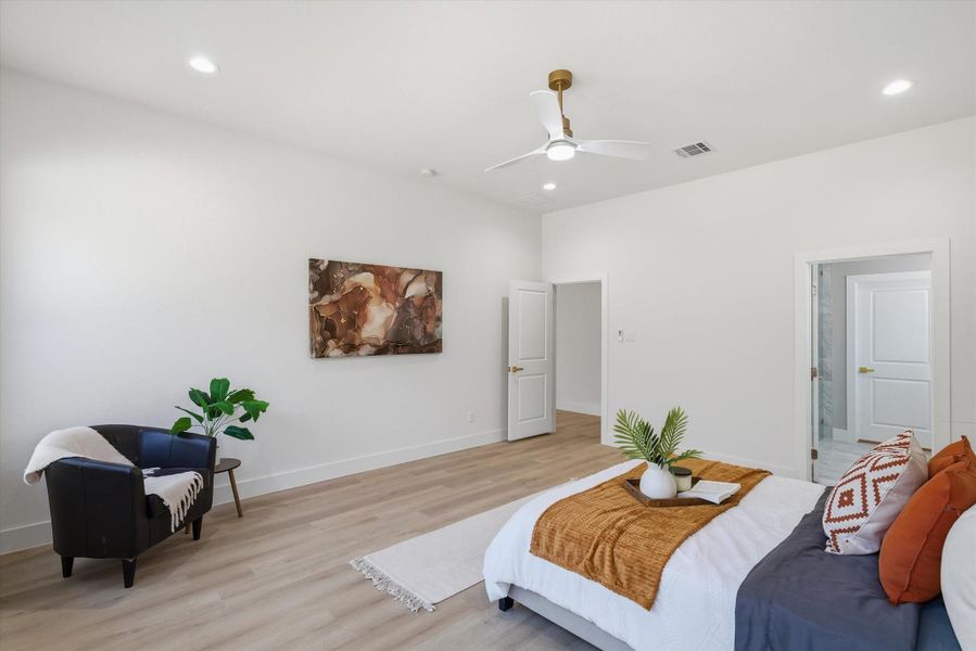 Furnished interior view inside a new home in , Van (Image 26).