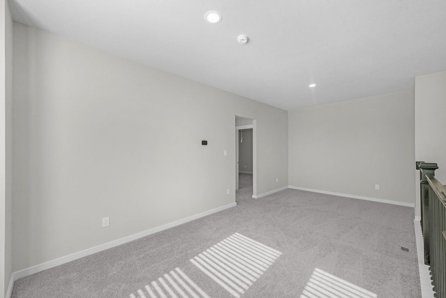 Spacious, unfurnished interior of a new home in Grand Oaks Village, Houston (Image 20). Spacious, unfurnished interior of a new home in Grand Oaks Village, Houston (Image 20).