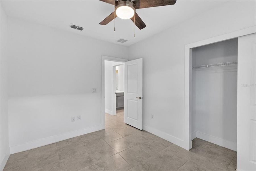 Spacious, unfurnished interior of a new home in , Port Charlotte (Image 36).