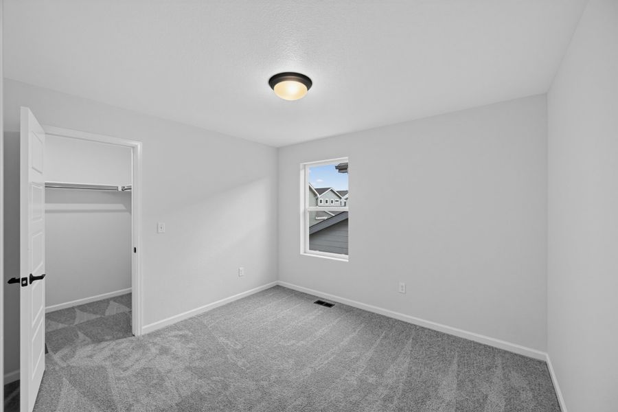 Spacious, unfurnished interior of a new home in Farmlore, Brighton (Image 20).
