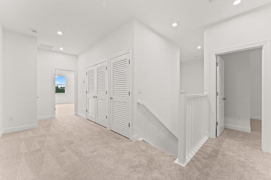 US_SEF_DYLAN_LOT 85_LOFT US_SEF_DYLAN_LOT 85_LOFT