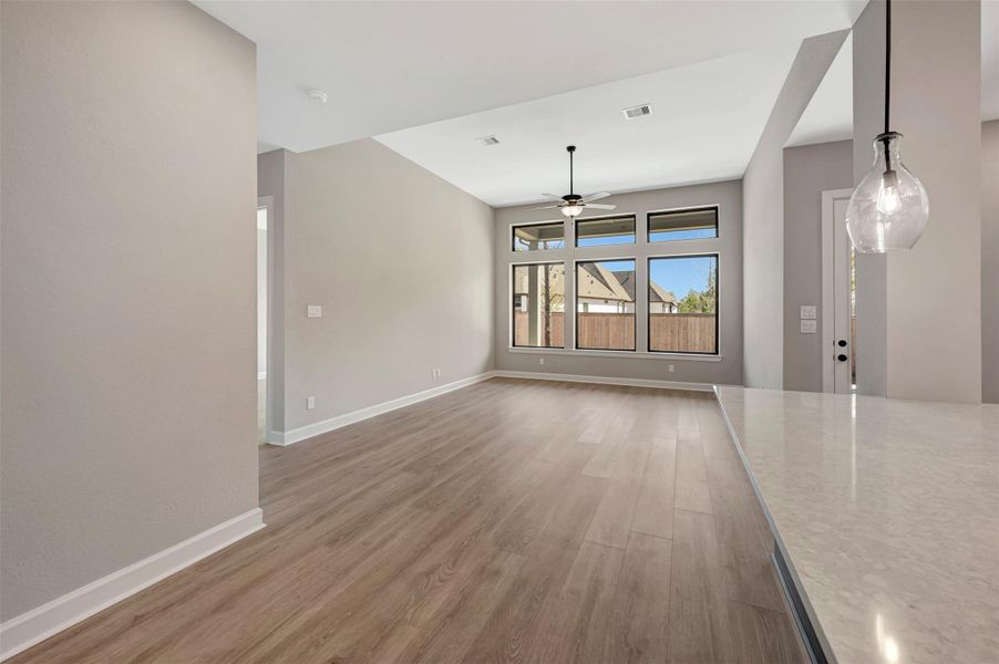 Spacious, unfurnished interior of a new home in Kresston - Enclave Collection, Montgomery (Image 29).