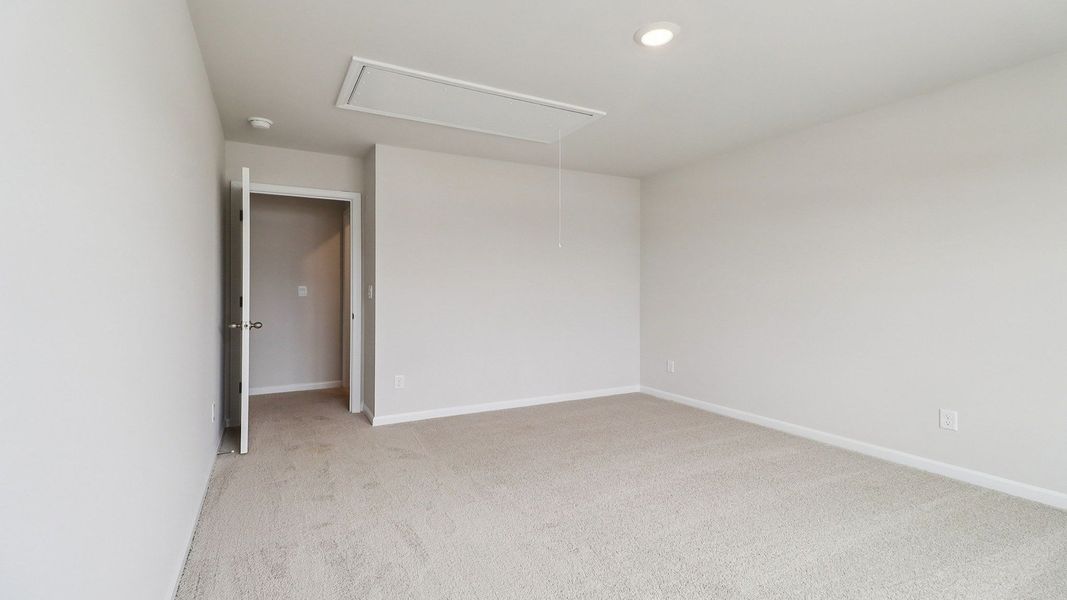 Spacious, unfurnished interior of a new home in Hunter's Branch, Hopkins (Image 17).