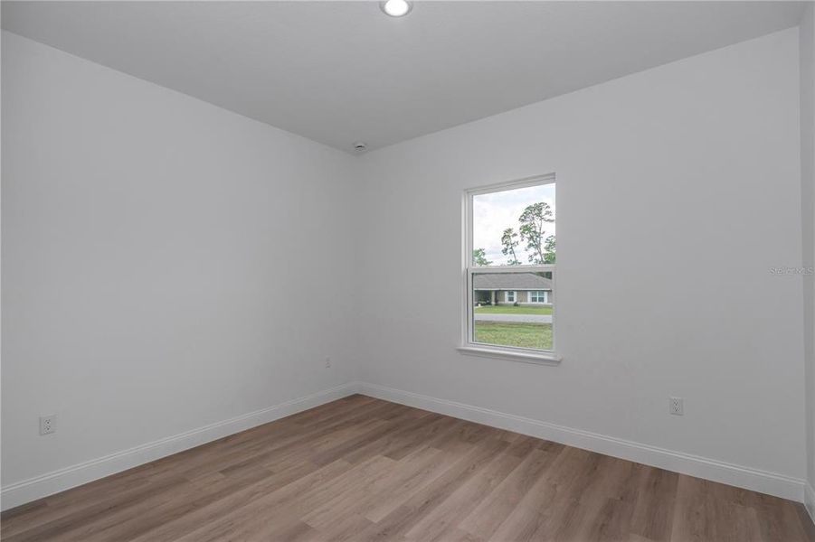 Spacious, unfurnished interior of a new home in , Ocala (Image 43).