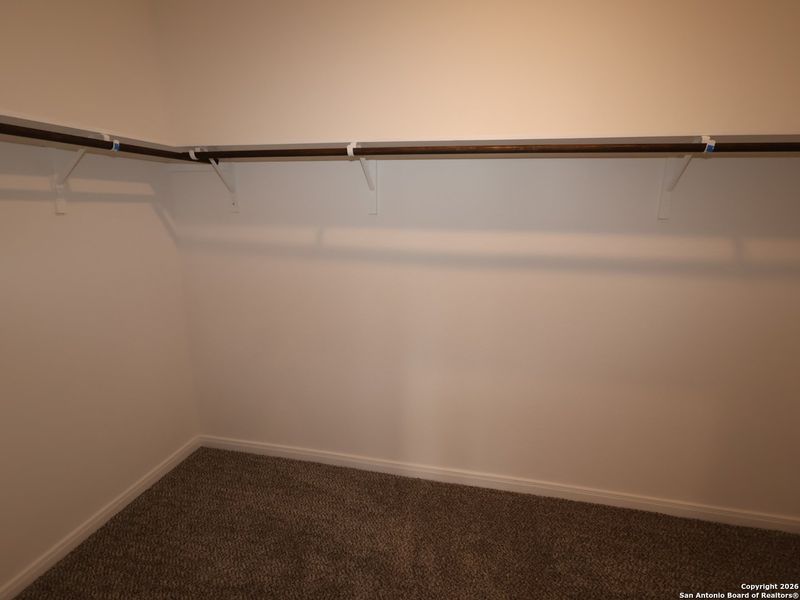 Spacious, unfurnished interior of a new home in Greenspoint Heights, Seguin (Image 35).